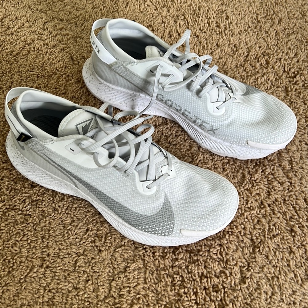 Nike trail gore-tex, new condition, worn twice.